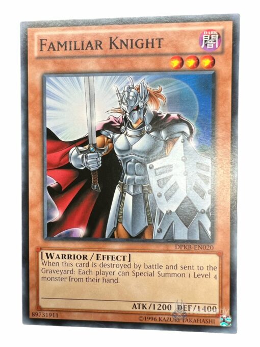 FAMILIAR KNIGHT DPKB-EN020